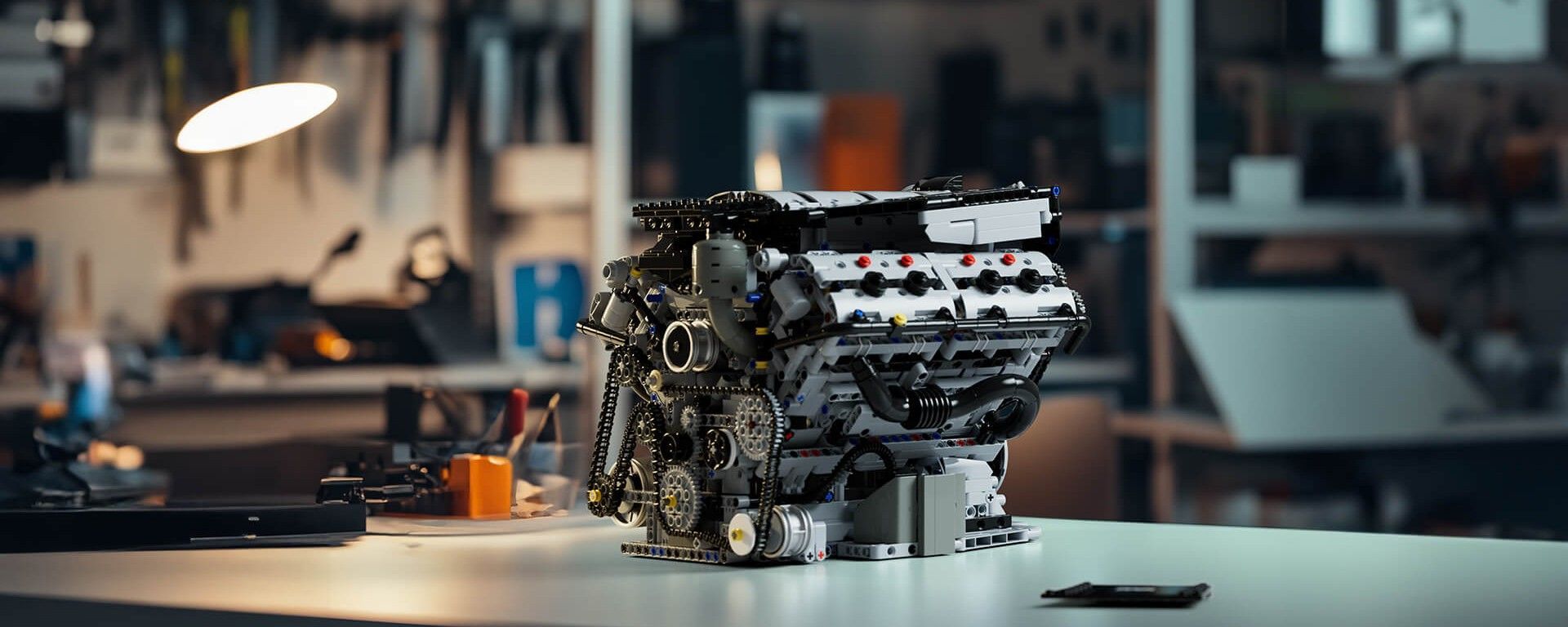V8 ENGINE